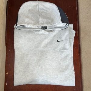 Nike dri-fit sweatshirt